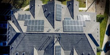 L'installation de panneaux photovoltaïques dans les copropriétés facilitée