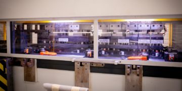 Dome Solar inaugure une ligne de production de fixations pour panneaux solaires