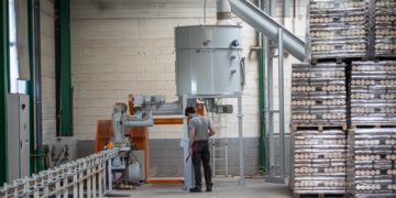 Ducerf déploie une ligne de production de bûchettes compressées