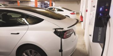 100 Pour 100 Elec installe des bornes de recharge pour véhicule électrique